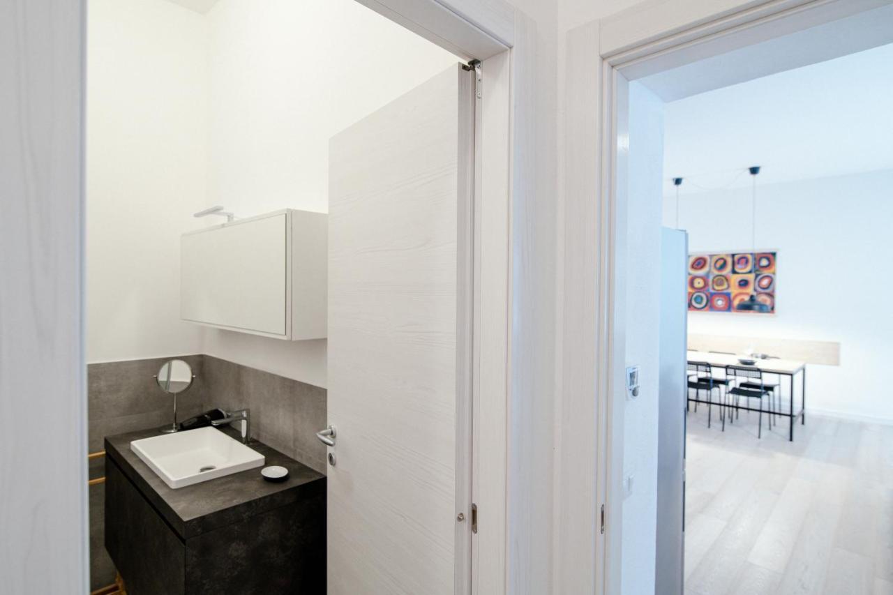 Ferienwohnung Borgovico Garden - The House Of Travelers Como Exterior foto